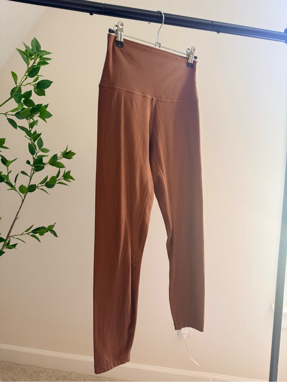 Lululemon: Ribbed High-Waist Leggings - Chestnut Brown - Picture 9 of 10